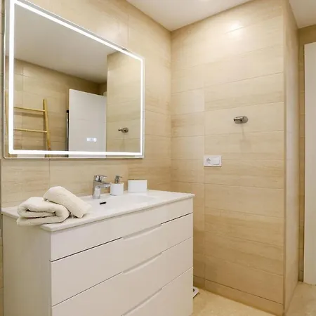 Luxury With Pool View - Playa Real Beachfront