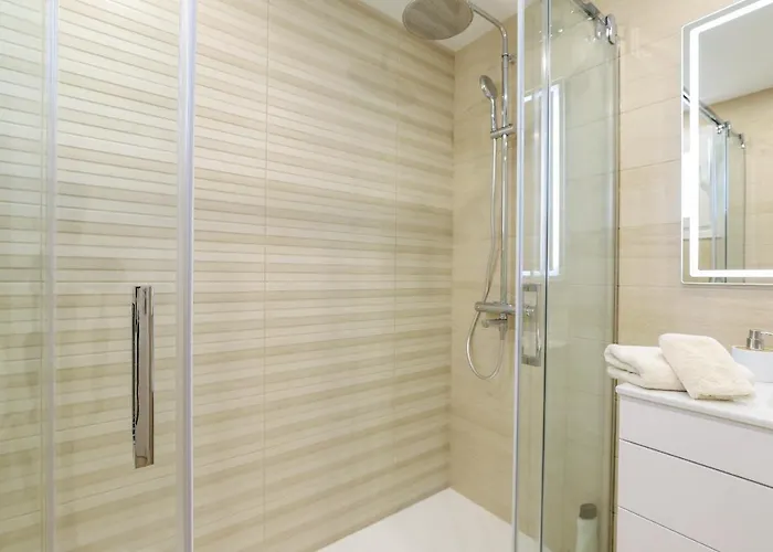 Luxury With Pool View - Playa Real Beachfront Appartamento *