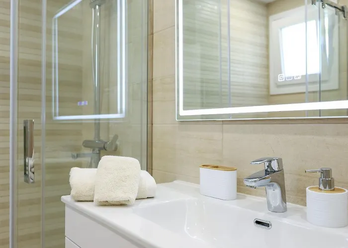 Luxury With Pool View - Playa Real Beachfront Appartamento Marbella