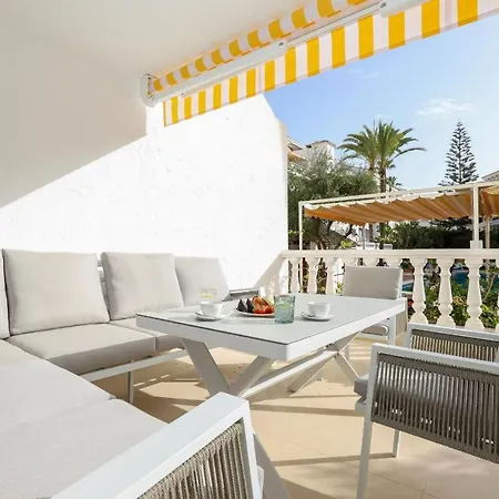 Luxury With Pool View - Playa Real Beachfront Marbella