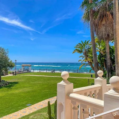 Apartment Luxury With Pool View - Playa Real Beachfront